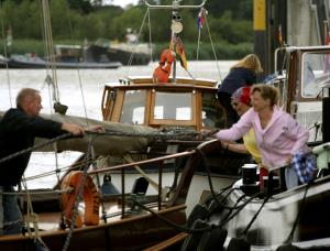 2005-08-04 Leer Traditionschiffertreffen 074-1_23.jpg